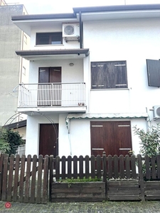 Casa indipendente in Affitto in Via Enrico Toti a Monfalcone
