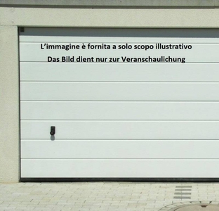 Garage in vendita a Bolzano via Nazario Sauro