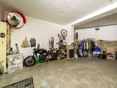 Garage in vendita a Firenze via Brunetto Latini, 24