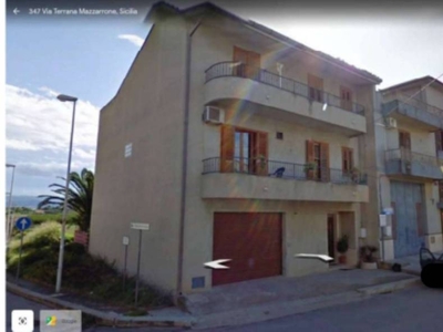 Garage in vendita a Mazzarrone via Principe Umberto, 208