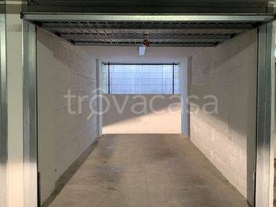 Garage in vendita a Rovereto via per Marco, 12