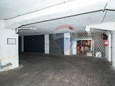 Garage in vendita a San Gregorio di Catania xX Settembre, 27