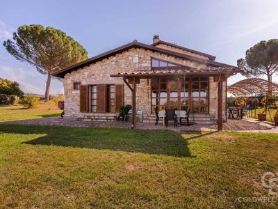 Esclusiva villa in vendita Vocabolo Lucignano, 20, Orte, Viterbo, Lazio