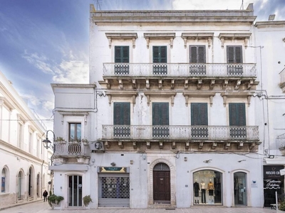 Prestigioso complesso residenziale in vendita Piazza 10 Settembre, 26, Martina Franca, Taranto, Puglia