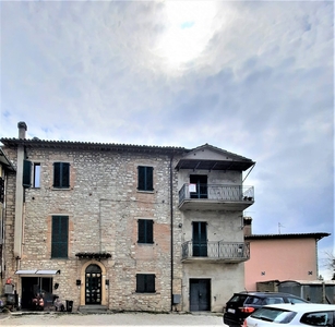 Quadrilocale in vendita a Gubbio