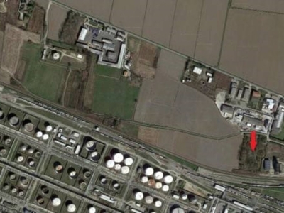 Terreno Industriale in vendita a Sannazzaro de' Burgondi via Vigne, snc