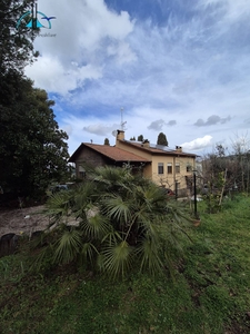 Villa con terrazzo a Grottaferrata