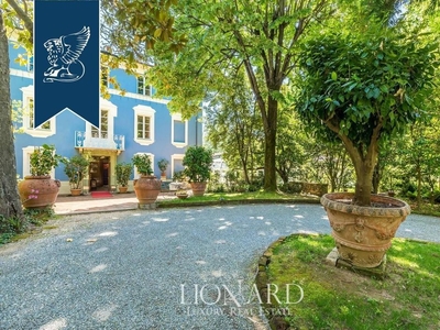 Prestigiosa villa di 1200 mq in vendita Lucca, Italia