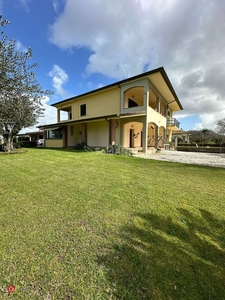 Villa in Affitto in Via Litoranea a Sabaudia