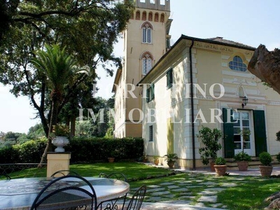 VENDITA IN CORSO Villa Vista mare con giardino privato