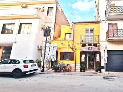 Appartamento in vendita a Camastra Agrigento