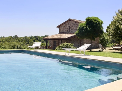 Casale con piscina privata e Jacuzzi, con splendida vista sul Lago di Bolsena