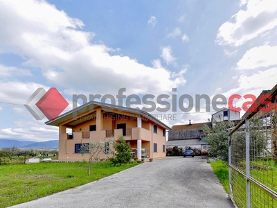 villa indipendente in vendita a Sant'Agata de' Goti