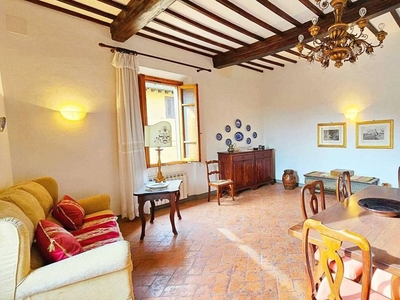 Appartamento di lusso di 160 m² in vendita Via San Matteo, 1, San Gimignano, Siena, Toscana