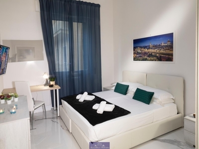 Appartamento in Affitto a Firenze, zona Oltrarno, 3'500€, 120 m²
