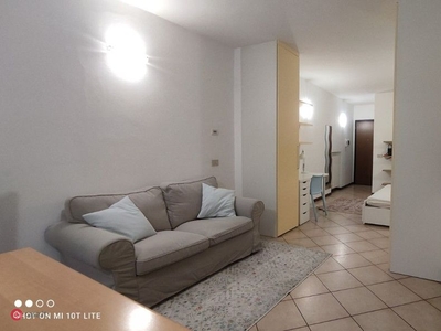 Appartamento in Affitto in Borgo delle Colonne a Parma