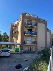 Appartamento in Affitto in Via Atto Vannucci a Varese