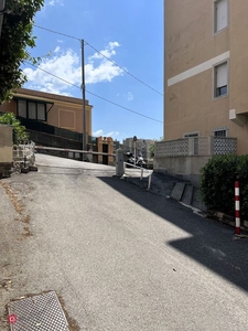 Appartamento in Affitto in Via Enrico Razeto a Genova