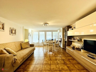 Appartamento in Affitto in Via G. Marconi 31 a Camaiore