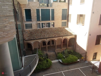 Appartamento in Affitto in Via Zongo a Pesaro