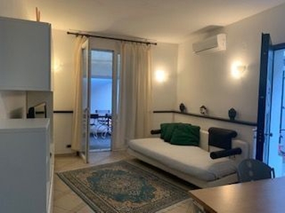 Appartamento in Affitto in Viale C. Battisti a Riccione