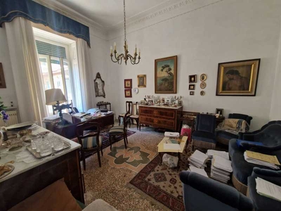 Appartamento in Vendita ad Napoli - 1450000 Euro