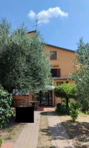 Appartamento in Via Firenzuola, Cantagallo, 5 locali, 1 bagno, 134 m²