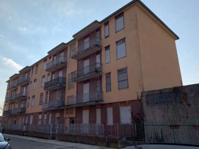 Appartamento in Via Verona, Casale Monferrato, 5 locali, 74 m²