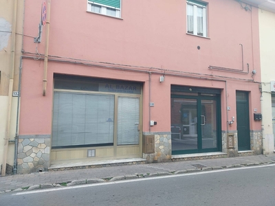 Attività / Licenza in affitto a Albenga - Zona: Leca