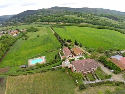 azienda agricola in vendita a Dicomano