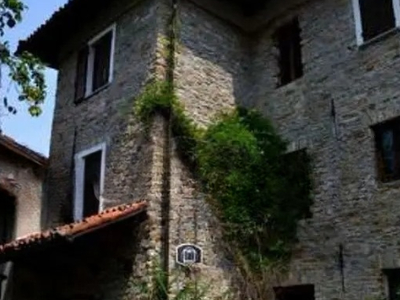 casa in vendita a Acqui Terme
