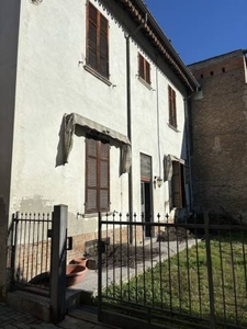 Casa in vendita in Casteggio, Italia