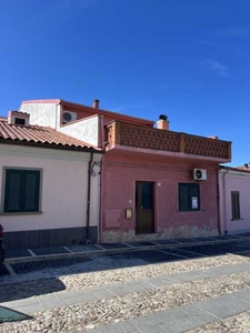 Casa Indipendente in Vendita ad Simaxis - 150000 Euro