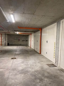 Garage / posto auto in vendita a Milano Solari