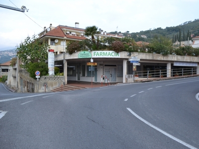 Immobile Commerciale in affitto a Tovo San Giacomo