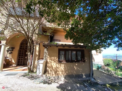 Loft in Affitto in Corso della Costituente a Rocca di Papa