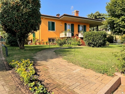 Prestigiosa villa di 180 mq in vendita Costermano, Italia