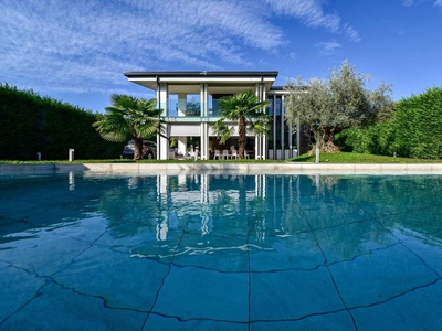 Villa in vendita via silvio pellico, Lomagna, Lecco, Lombardia