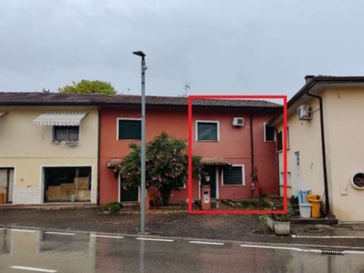 Quadrilocale in Via Giuseppe Garibaldi, Pasiano di Pordenone, 2 bagni