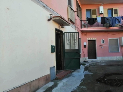 Trilocale in Via Oslavia 1 in zona Santa Maria a Catanzaro