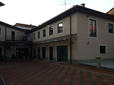 Ufficio / Studio in affitto a Treviglio