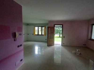 Villa a schiera 4 locali, buono stato, Centro, Pedrengo