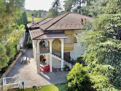 Villa bifamiliare via Ugo Foscolo, Zola, Zola Predosa