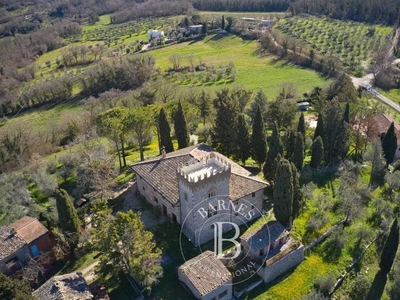 Prestigiosa villa di 500 mq in vendita, VOCABOLO CASCISCI, Todi, Perugia, Umbria