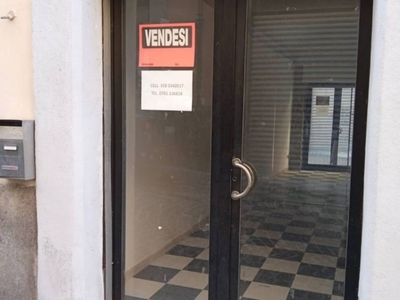 Agenzia Viaggi e Turismo in in vendita da privato a Viterbo via Orologio Vecchio, 17