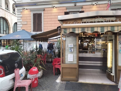 Bar in in vendita da privato a Roma via del Castro Pretorio, 10