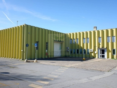 Capannone Industriale in vendita a Brignano Gera d'Adda via Galileo Galilei, 1