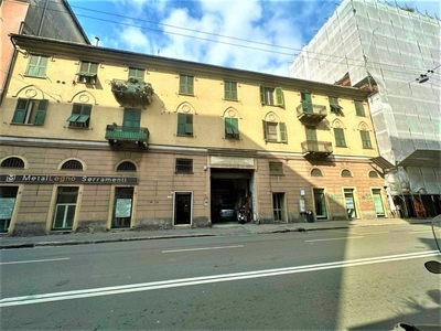 Negozio in vendita a Genova via Paolo Reti