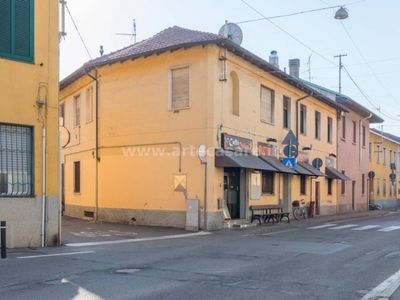 Negozio in vendita a Nerviano via Trieste, 4