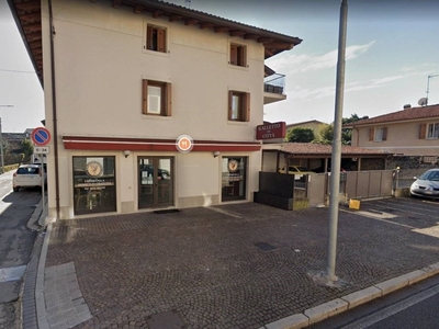 Negozio in vendita a Udine via Cividale, 115